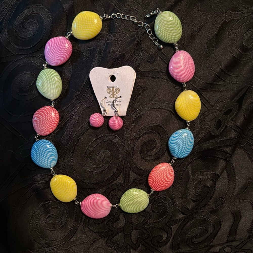 EASTER themed necklace & earring set